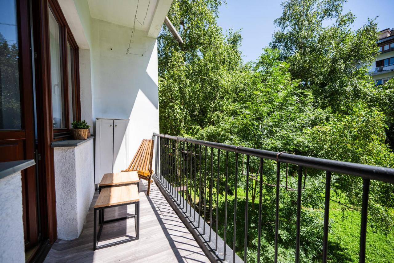 Cozy One-Bedroom Apartment Near City Center SJJ Eksteriør billede