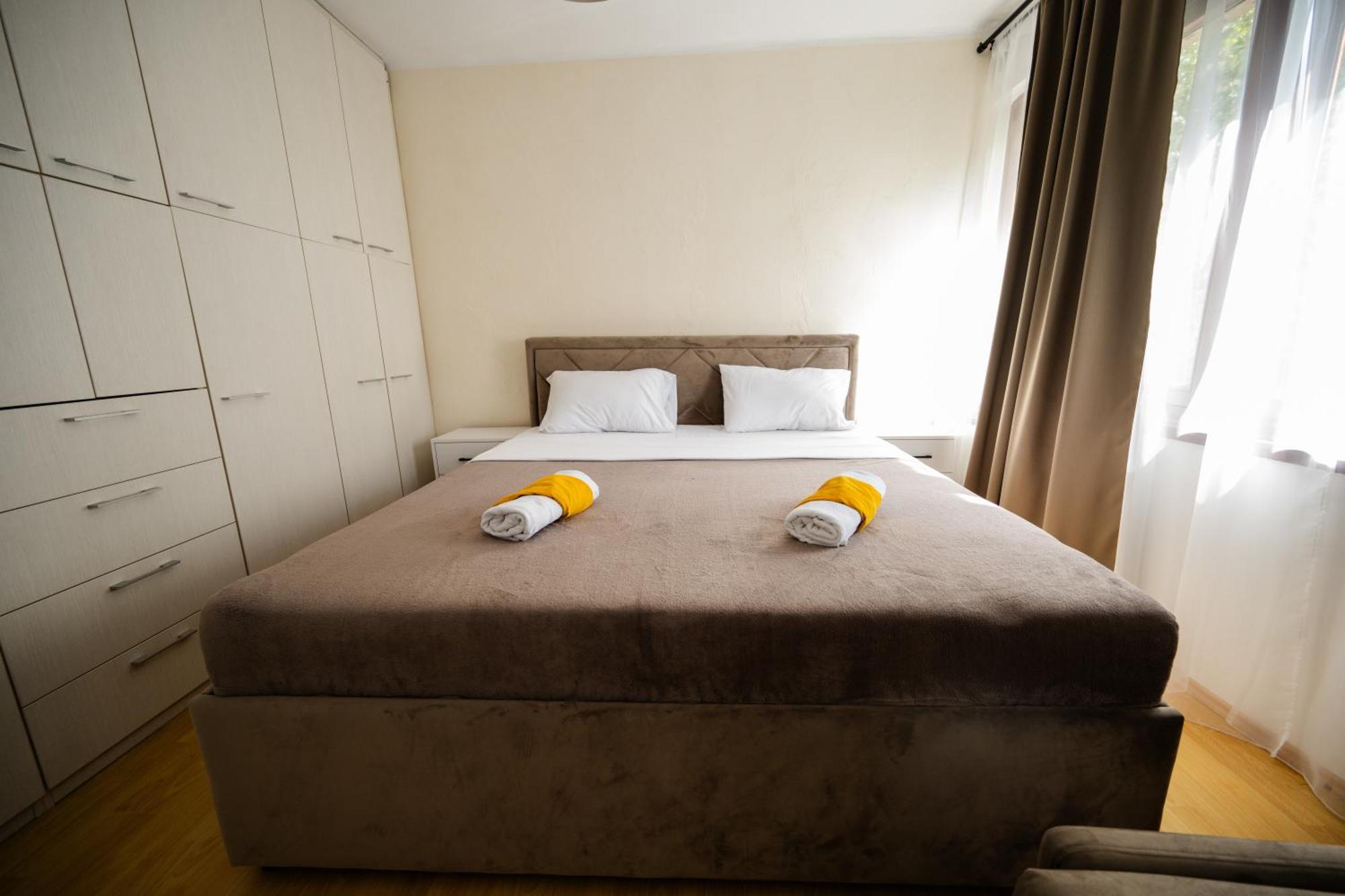 Cozy One-Bedroom Apartment Near City Center SJJ Eksteriør billede