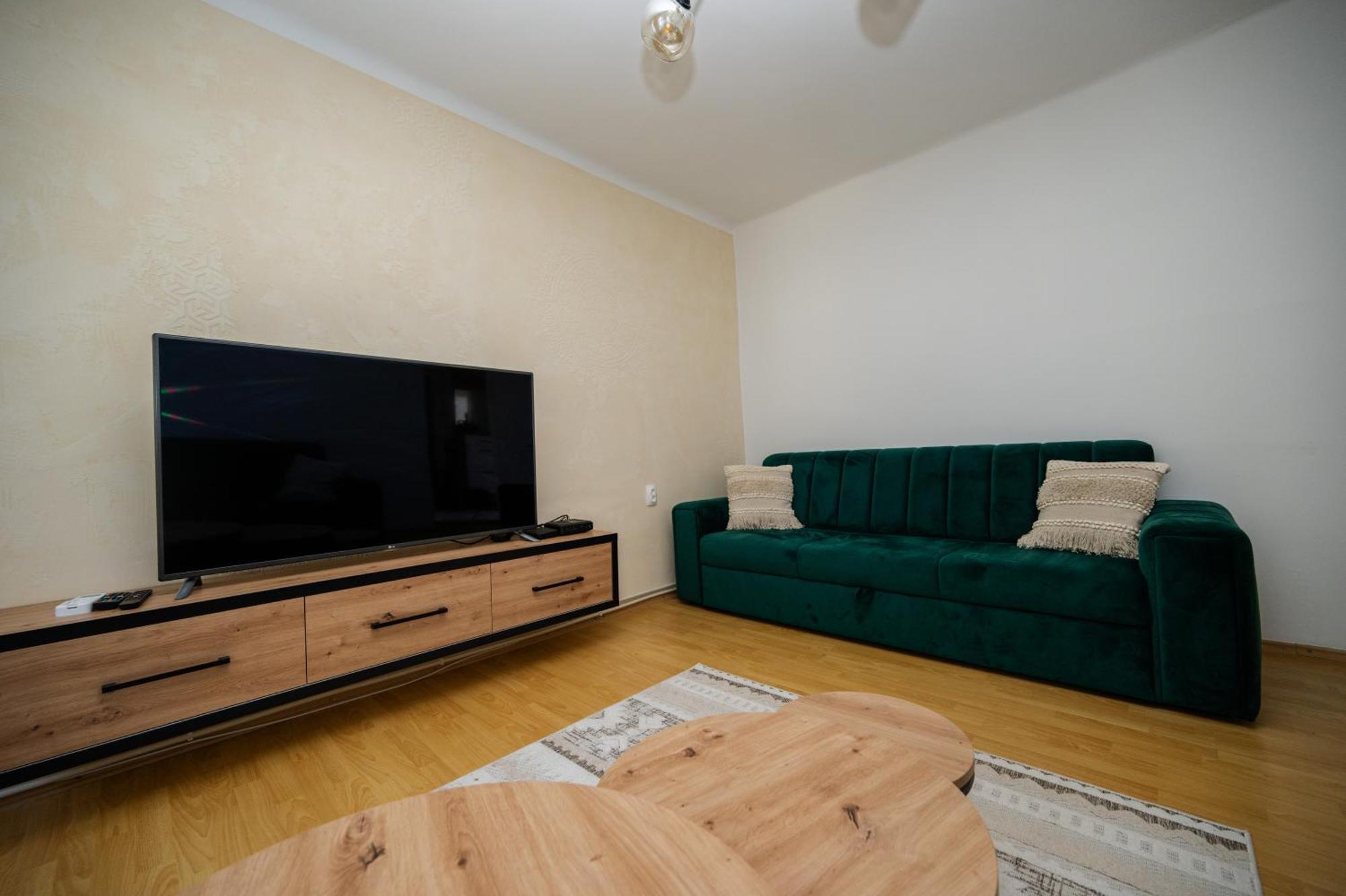 Cozy One-Bedroom Apartment Near City Center SJJ Eksteriør billede